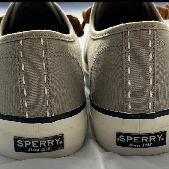 Sperry - Picture 6 of 6